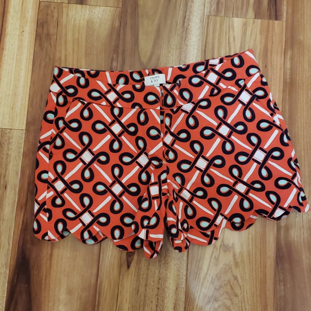 Crown & Ivu scalloped shorts
